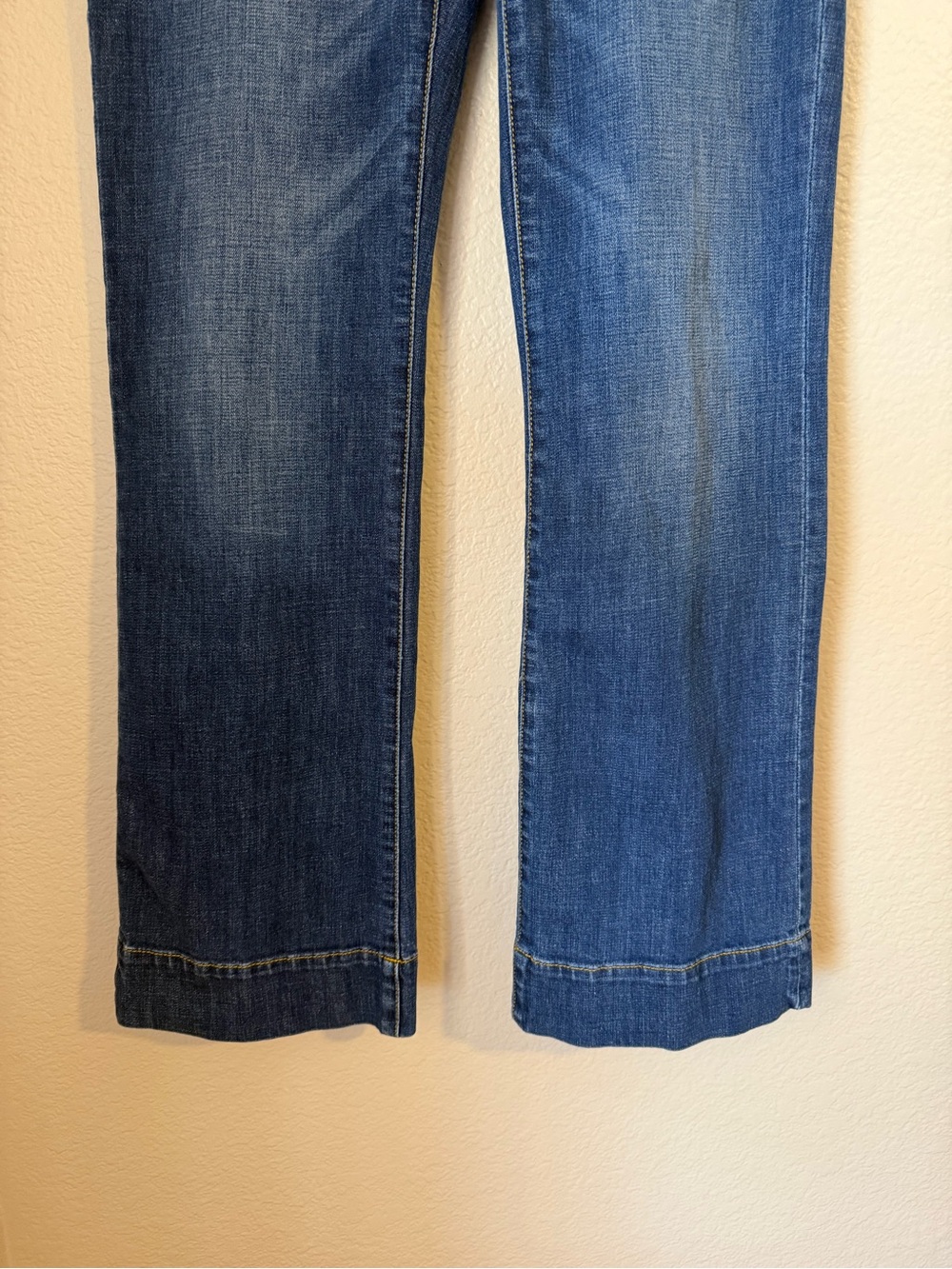 Cabi Patch Pocket Jeans Medium Blue Wash High Rise Straight Leg Denim Size 4 - Picture 5 of 10